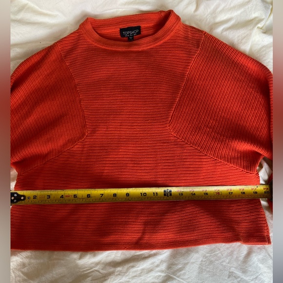 Cropped orange sweater. Topshop, size 4. Gently used. - Picture 2 of 5